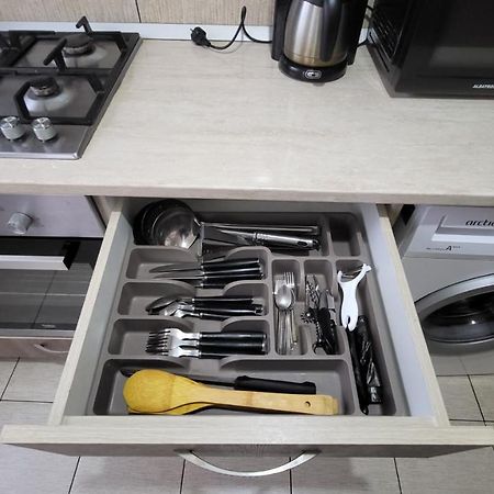 Apartament Navi Онещи Екстериор снимка