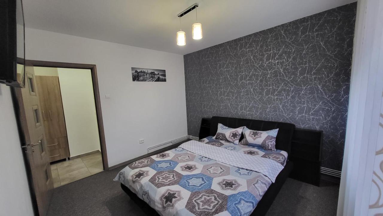 Apartament Navi Онещи Екстериор снимка