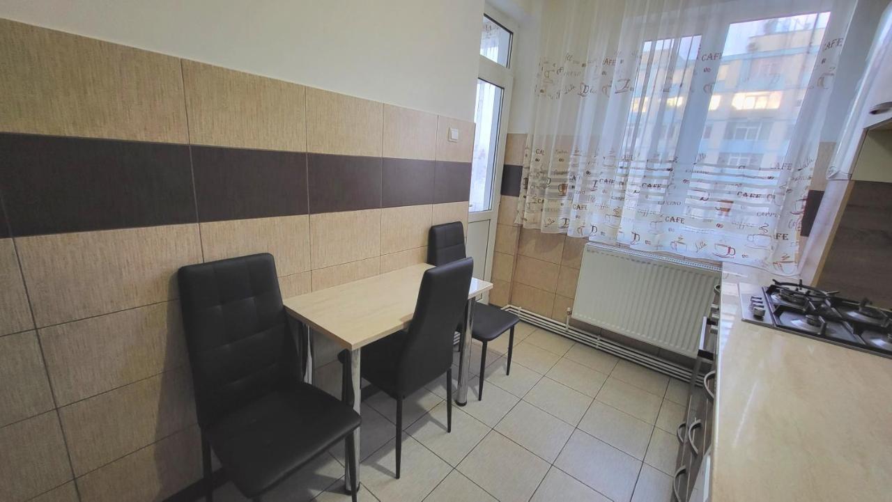 Apartament Navi Онещи Екстериор снимка