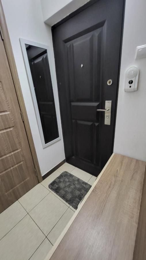 Apartament Navi Онещи Екстериор снимка